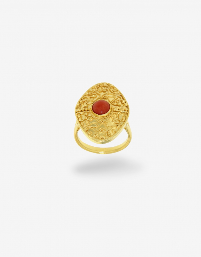 Ring Gold 18K with Coral